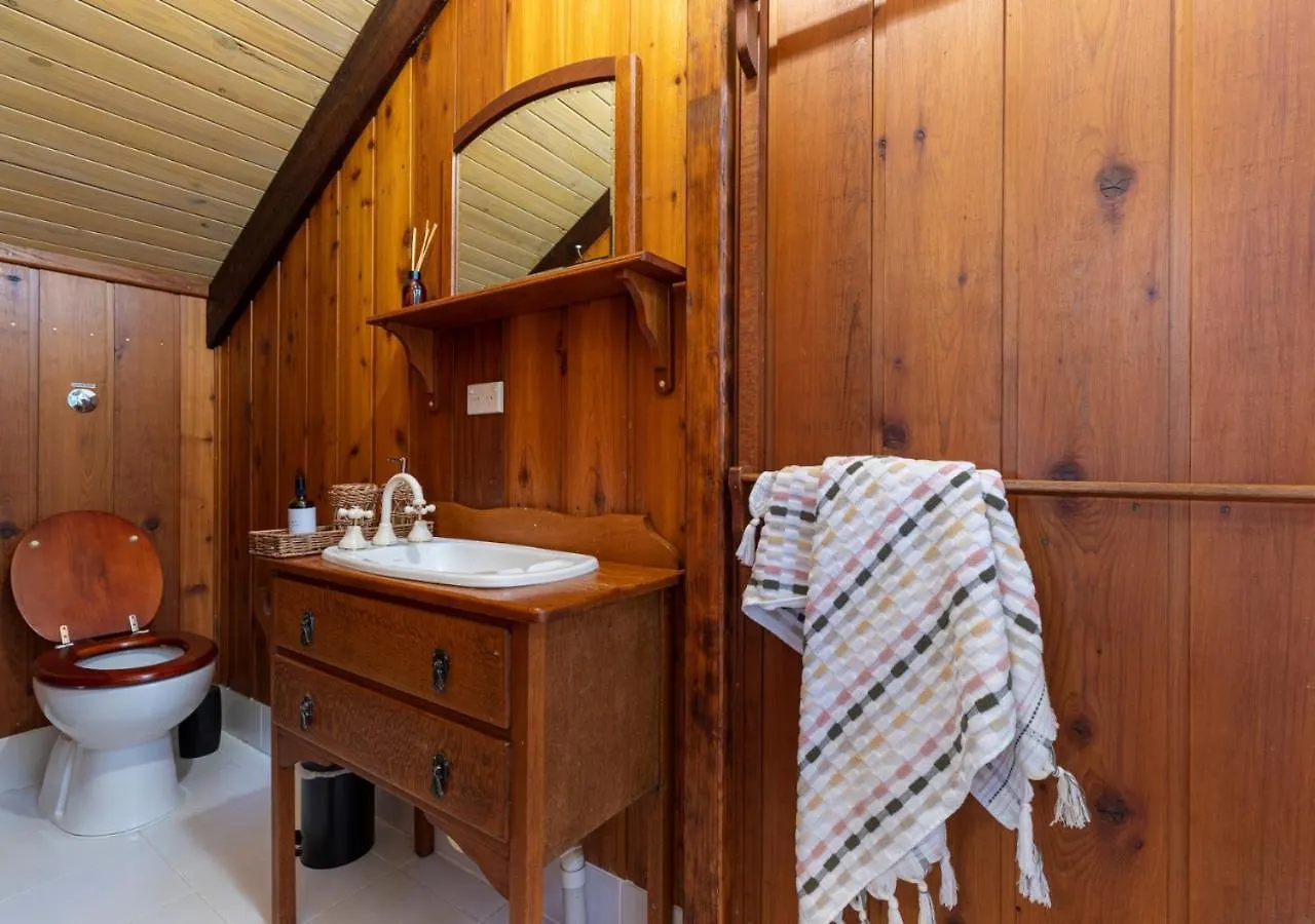 Дом отдыха The Forest Bure - Fijian Hinterland Retreat Ninderry Австралия